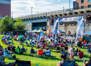 Photo of crowd at Blues at The Arch Festival.